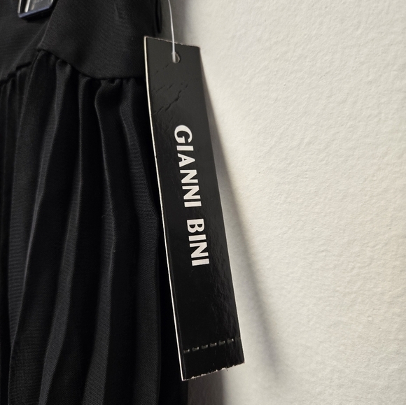 Gianni Bini Pleated A-line Mini Pearl Skirt Black 8 - Picture 7 of 9